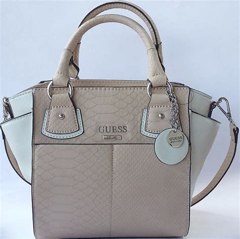 precio de una bolsa guess|bolsas guess méxico.